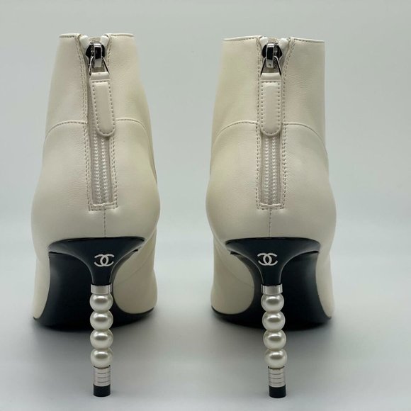 CHANEL 20C Leather Patent Cap Toe CC Pearl Track Heels Booties Ankle Boots - Picture 5 of 13